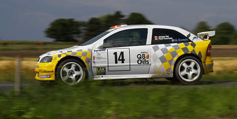 Jørgen Vej og Finn Thomsen i Opel Astra Kit Car har kørt en flot DM-sæson 2005.
(Foto: Åge Kirketerp Jensen)